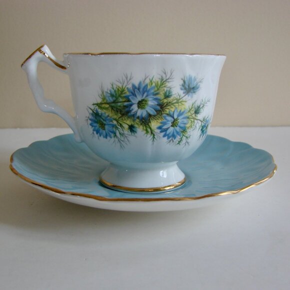 Vintage Aynsley Blue Floral Teacup and Saucer Bone China Gold Gilt Cornflower - Picture 1 of 8